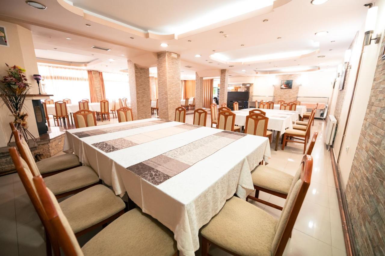 Hotel Holiday-M Ohrid Exterior foto
